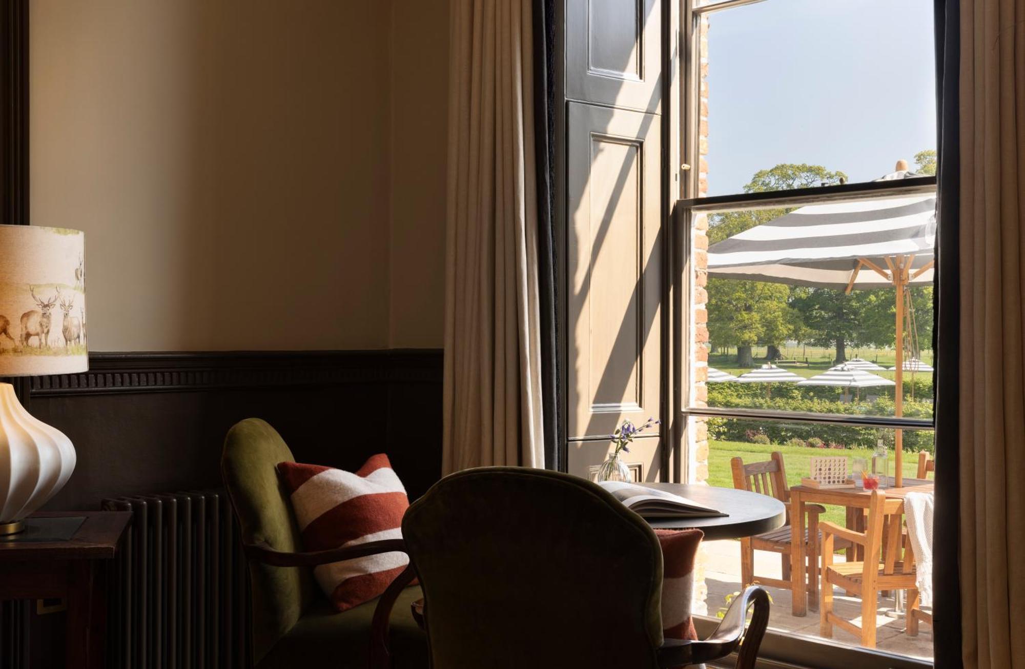 New Park Manor Hotel - A Luxury Family Hotel บร็อคเคนเฮิร์สต์ ภายนอก รูปภาพ